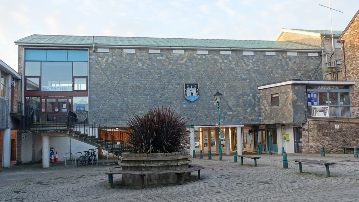 Totnes Civic Center